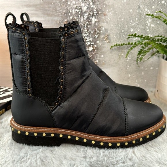 Free People Atlas Puffer Chelsea Boots
Black Womens Size 38.5 - Picture 3 of 13